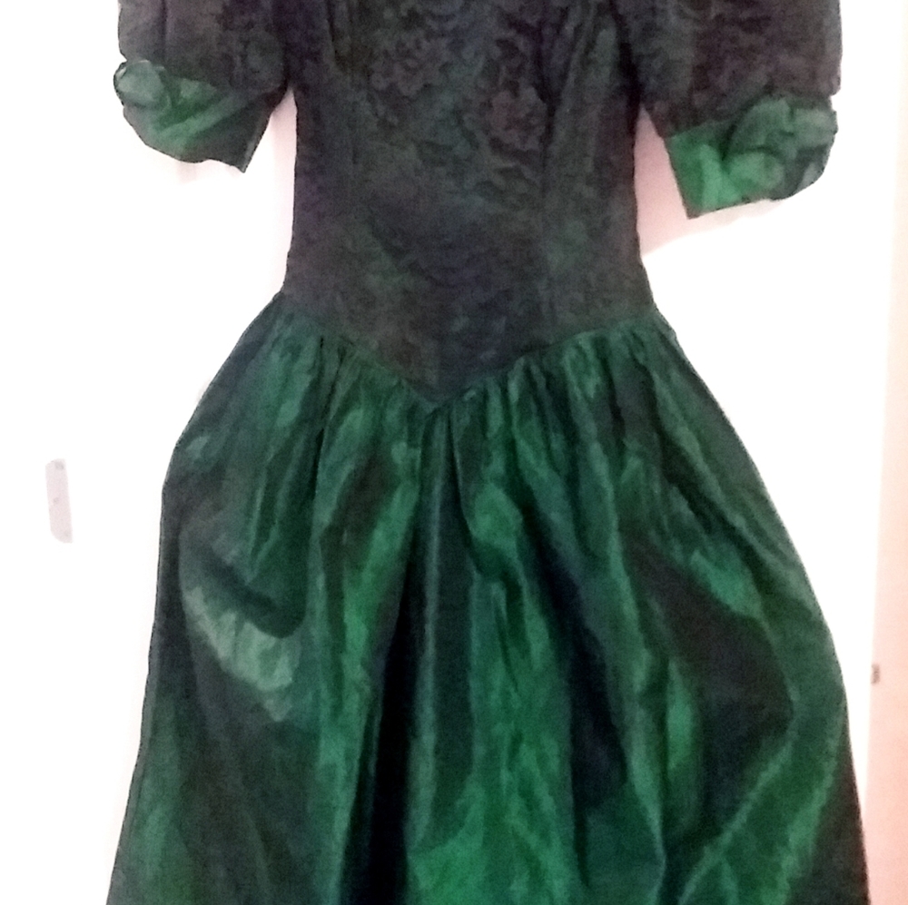 Vintage Emerald Dress Costume Halloween Holiday